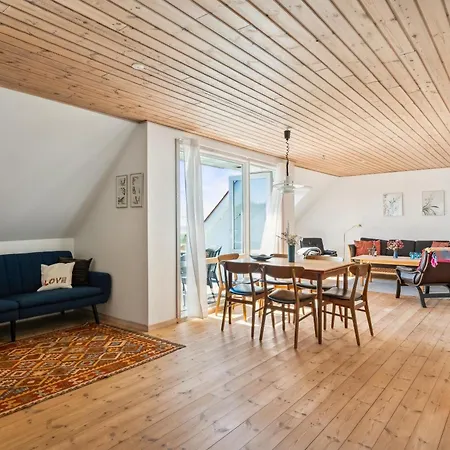 Stunning In With 9 Bedrooms And Internet