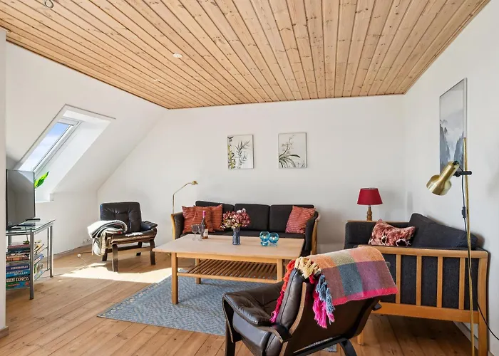 Semesterbostad Stunning In With 9 Bedrooms And Internet Ebeltoft